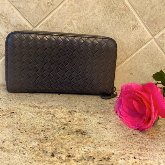 Bottega Veneta Gray Intrecciato Wallet w/box - Picture 4 of 14